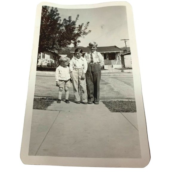 Found Photo Young Boys on Street Sidewalk Vintage 1930s Street View - Picture 4 of 5